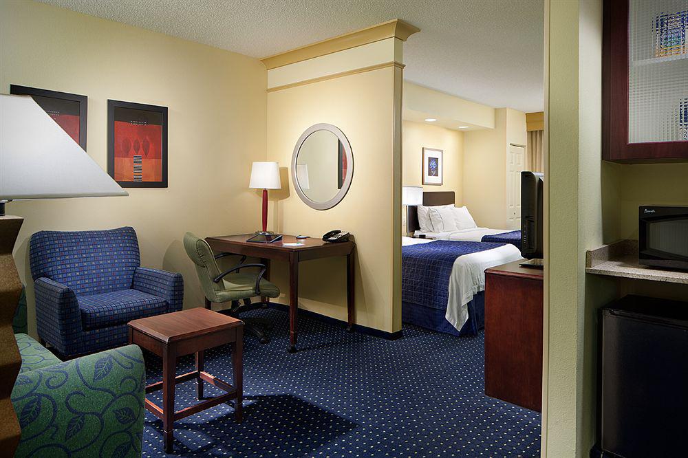 Springhill Suites Gainesville Room photo